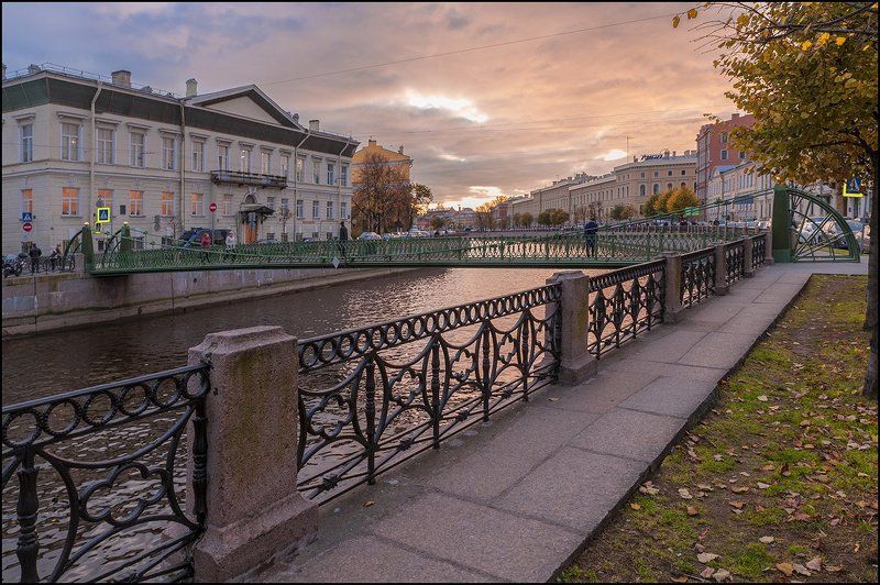 мойка  почтамтский мост  октябрь photo preview