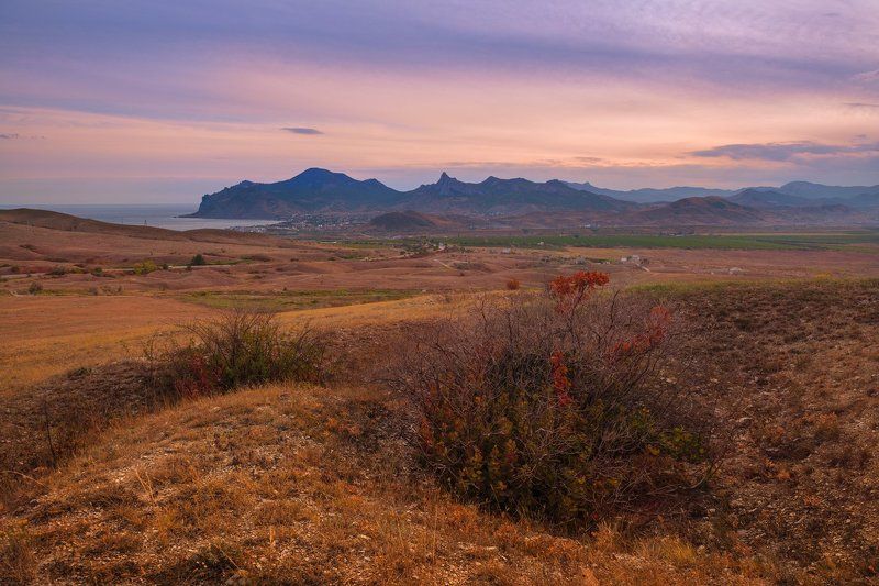 коктебель, кара-даг, крым, осень, горы А выше за холмом лиловые вершины подъемлет Кара-Даг зубчатою стеной (М. Волошин)photo preview