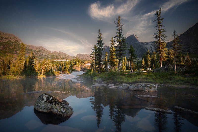 пейзаж, природа, ергаки, саяны, лазурное, горы, скалы, вершины, хребет, озеро, вечер, спящий, саян, дно, камни, отражения, вода, холодный, большой, высокий, красивая Лазурноеphoto preview