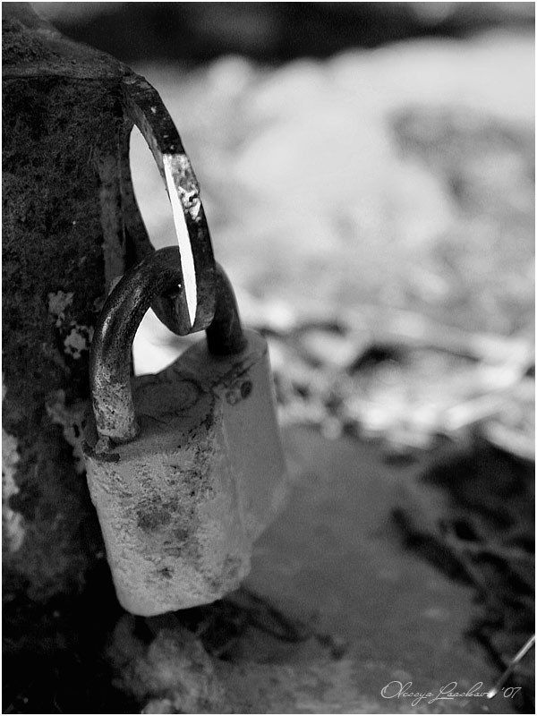 замок, воздух, факутра железа ничто на замокphoto preview