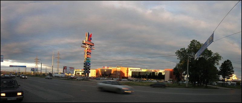 дом, машины, провода ЗАКАТphoto preview