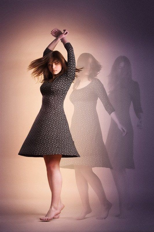 podakuni Dance Me To The Pastphoto preview