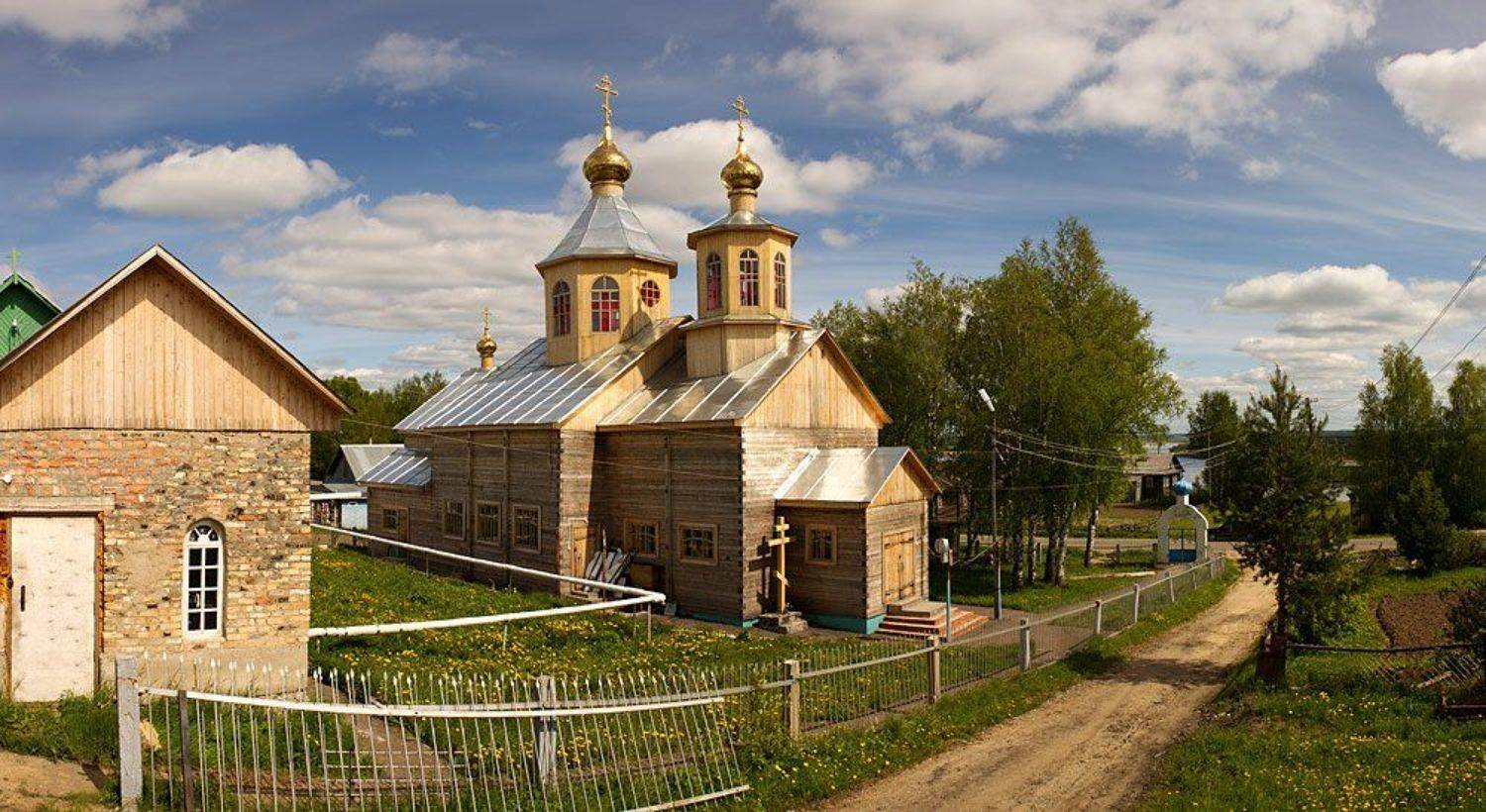 Деревенские храмы.. Автор: denn68 коми село айкино храм церковь, denn68