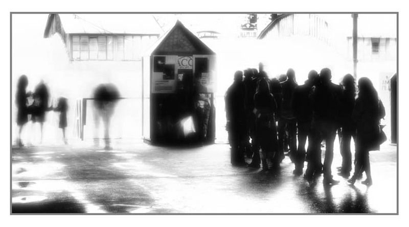 у кассыphoto preview