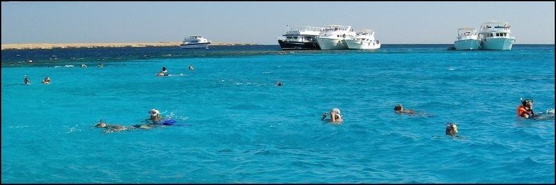 море, кораблики, ныряльщики Ныряльщикиphoto preview