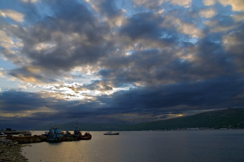 магадан, порт, причал, вечер Вечер в порту фото превью