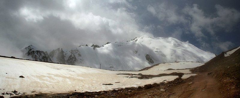 казахстан, заилийский, алатау, природа, горы будков дмирий, ледник молодежный Туманное утро или дыхание горphoto preview