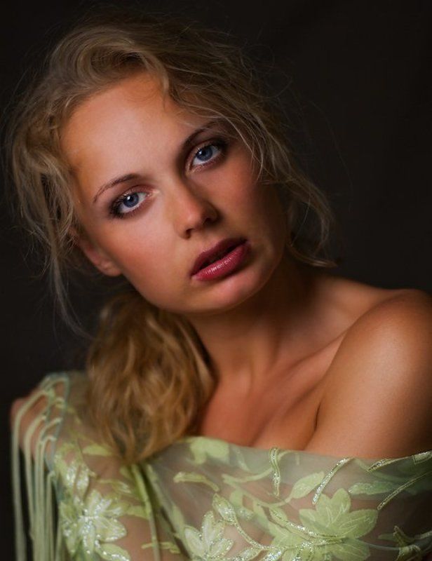 девушка глаза платок Юлия.. [2]photo preview