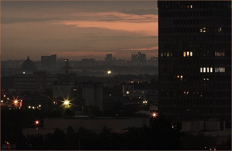 вечер город москва вид из окна Вечер в городе \