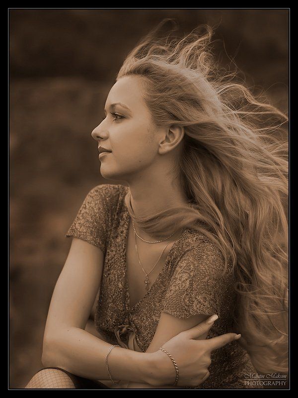 портрет очаровательной леди Очарованиеphoto preview