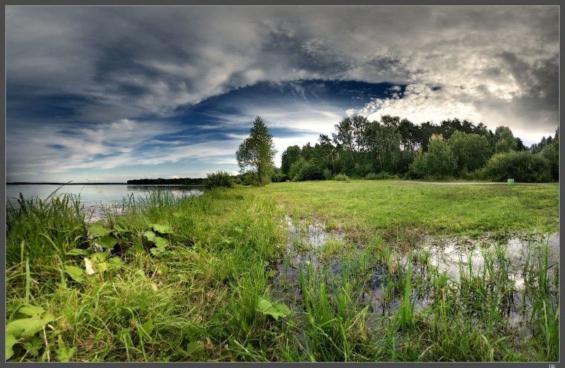 Природа замерла, любуясь на закат...photo preview