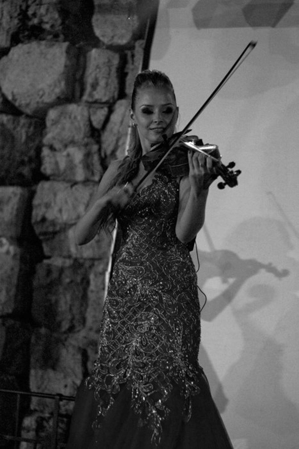 O музыке. Автор: IgalSc igalsc, genre, ч/б, raw, IgalSc