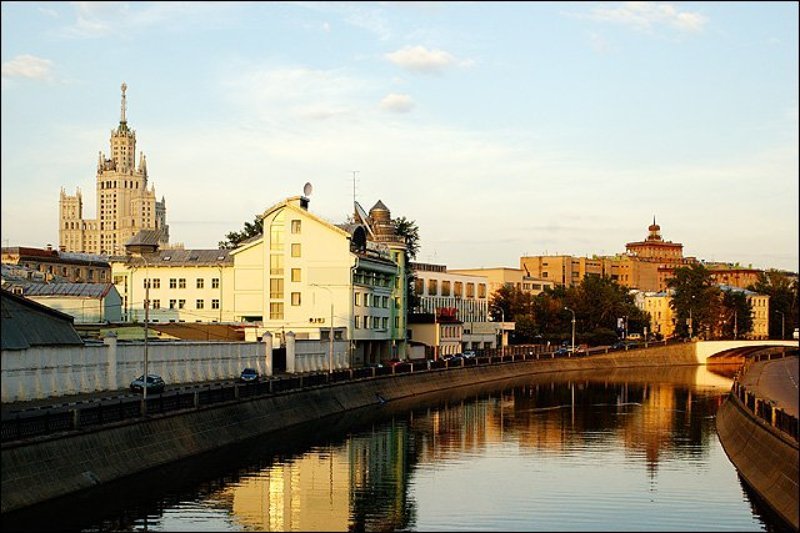 москва, таганка, новокузнецкая Вид на Садовническую наб.photo preview