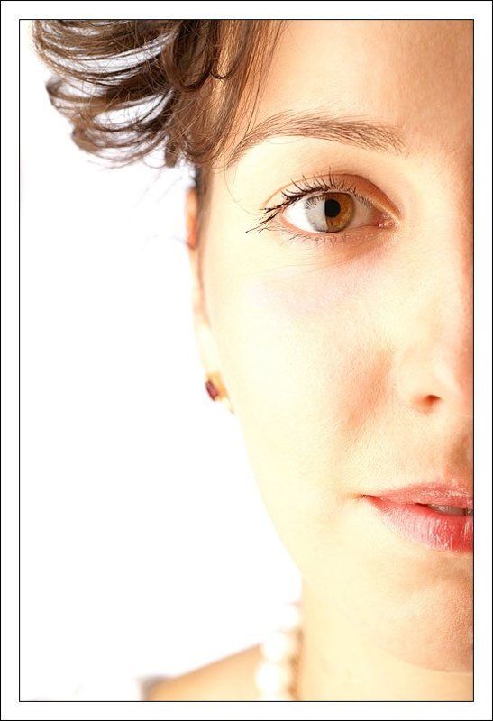 девушка, лицо, портрет, кудри, высокий ключ, фотокросс Half...photo preview