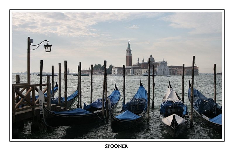 Венеция.Пока все спятphoto preview