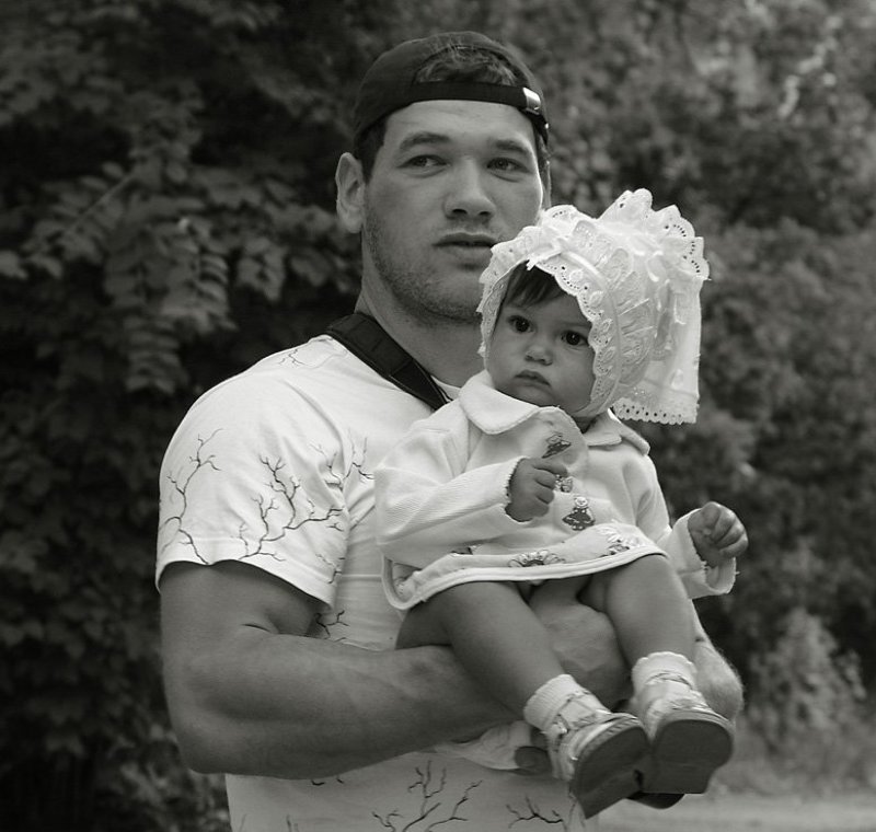 семья, род, На дядькиных руках.photo preview