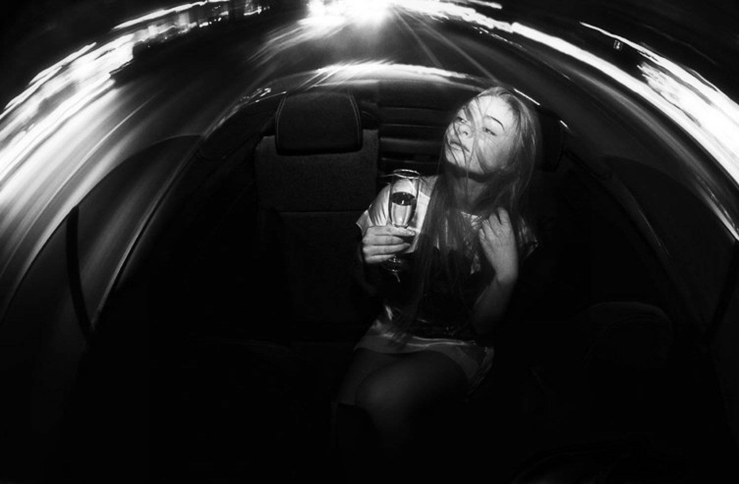 На заднем сиденье. Автор: Семенов Арсений wwwest, Семенов Арсений