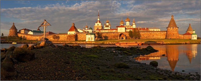 август, вечер, соловецкий, кремль северное золотоphoto preview