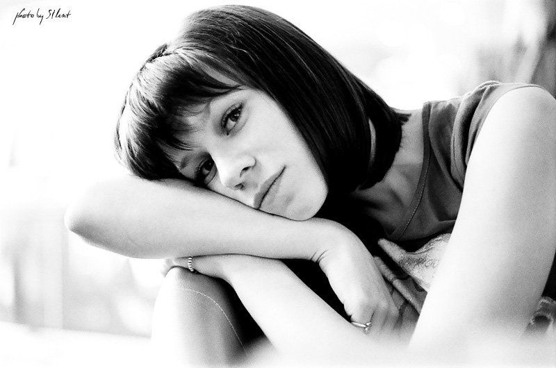 девушкаphoto preview