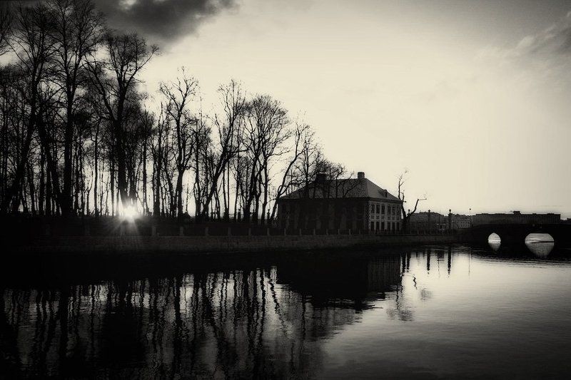 город, фонтанка, река, вода, отражение, вечер, закат,  санкт-петербург, здание, архитектура, дерево, сад, парк, мост, dyadyavasya Силуэты Фонтанкиphoto preview