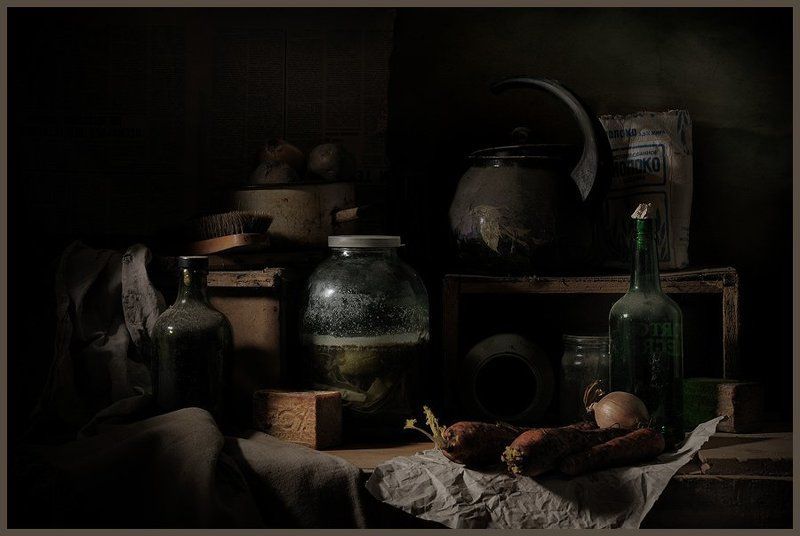 В тесном чуланеphoto preview