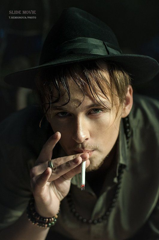 табак, сигарета, шпяпа, парень, вечер, дым Табакphoto preview