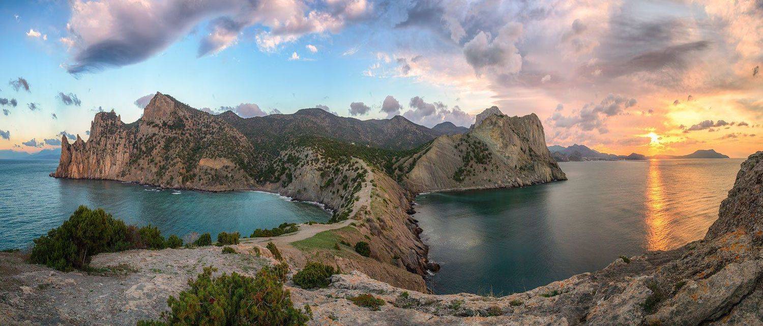 Две бухты. Автор: Сергей Брагин капчик, крым, новый свет, Сергей Брагин