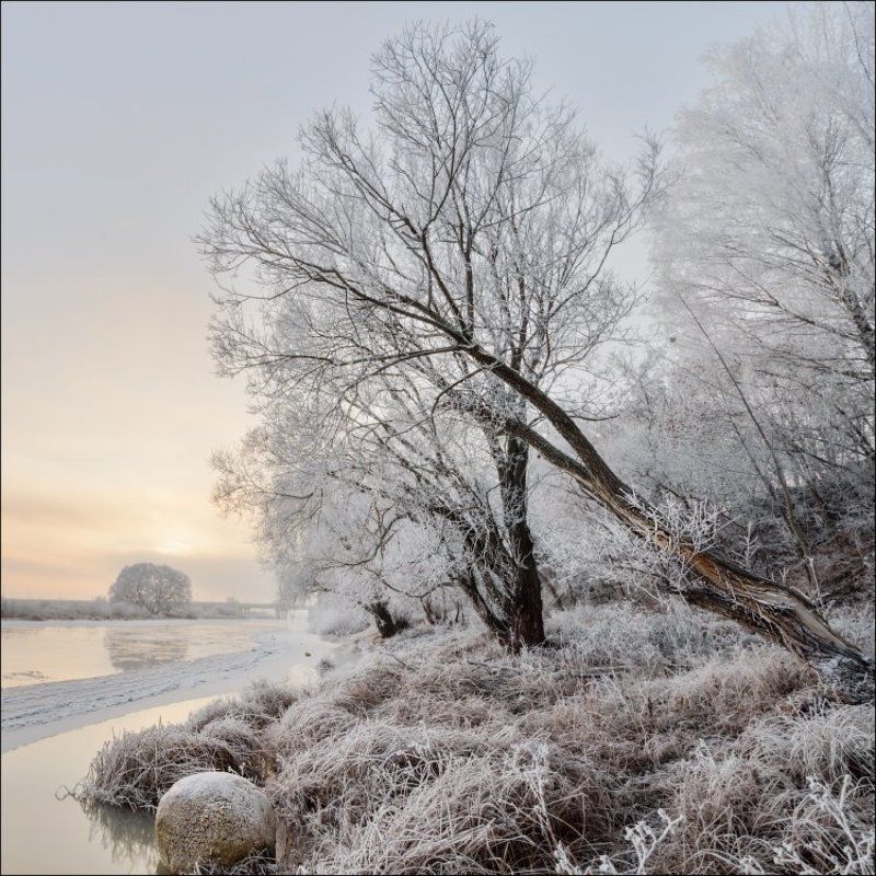Весенний иней над рекой.photo preview