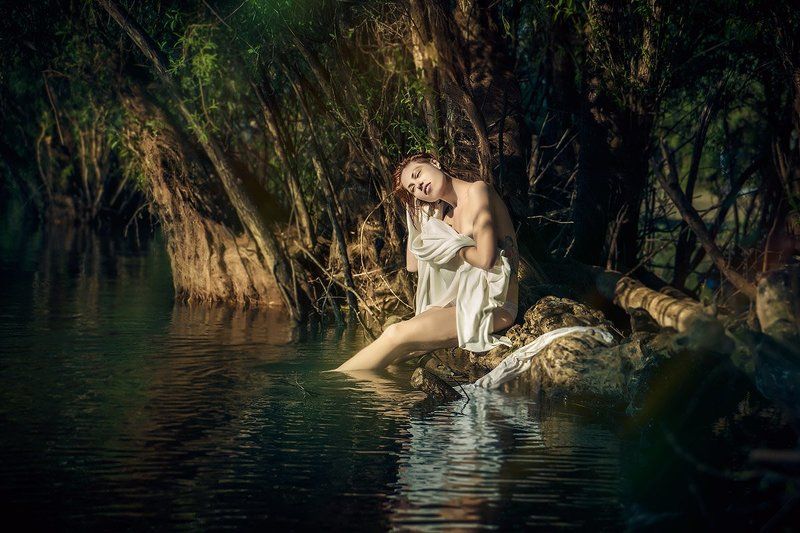 Купальщицаphoto preview