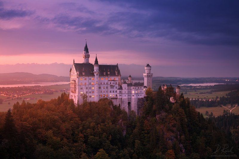Germany, Bavaria, Bayern, Werdenfelser Land, Bayerisches Oberland, Alpen, Alps, Neuschwanstein, Neuschwanstein Castle, Hohenschwangau, Füssen, Mittenwald, Europe, travel, lake, castle, blue hour, see, autumn,  autumn landscape, daniel rericha, evening col Fairytale castlephoto preview