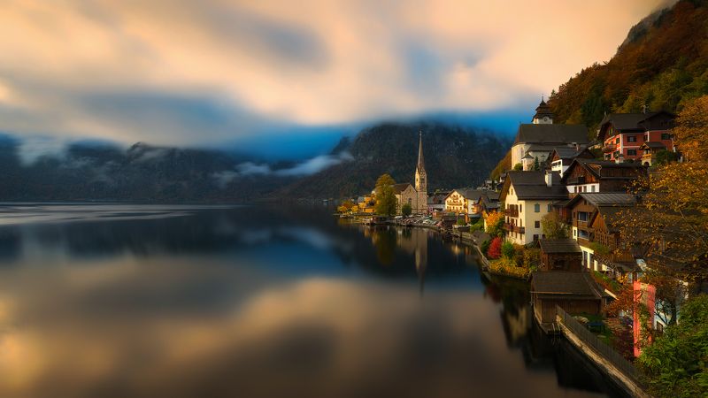 Autumn Morning in Hallstatt...photo preview