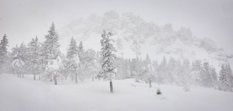 урал, таганай, откликной гребень Заметает.photo preview