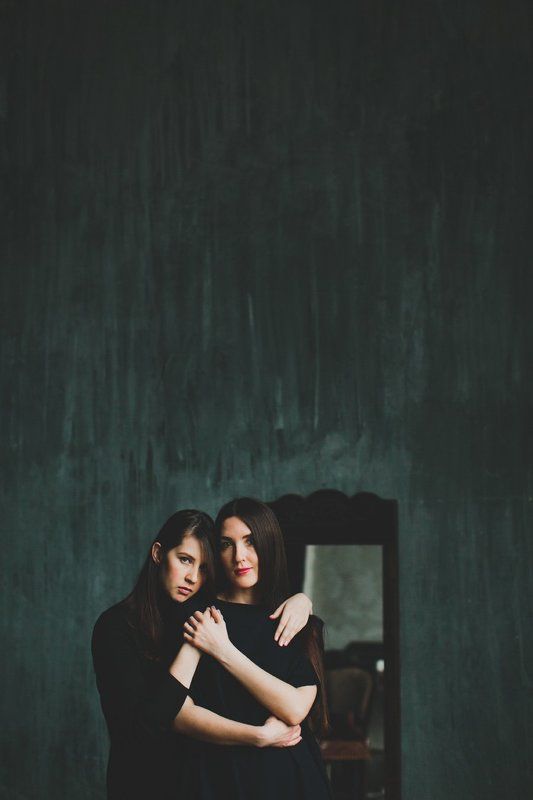 Сестрыphoto preview