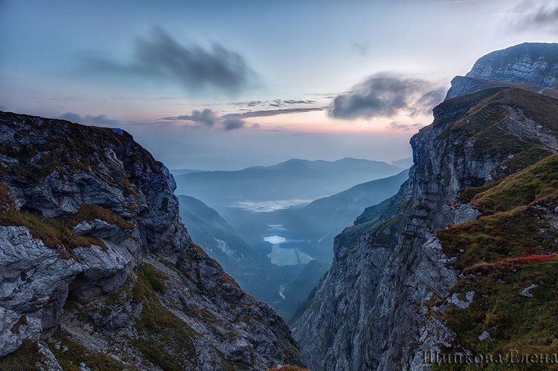 Рассвет на седловине Мангартаphoto preview