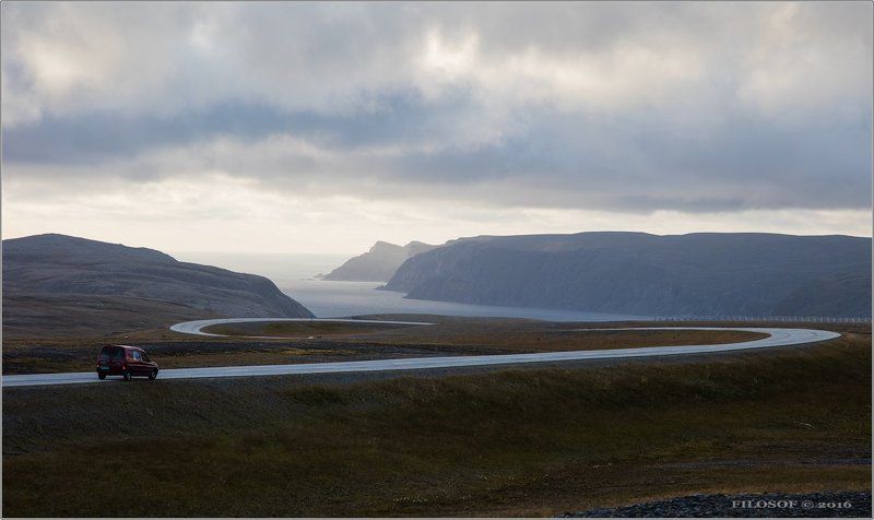 По крутым виражам...photo preview