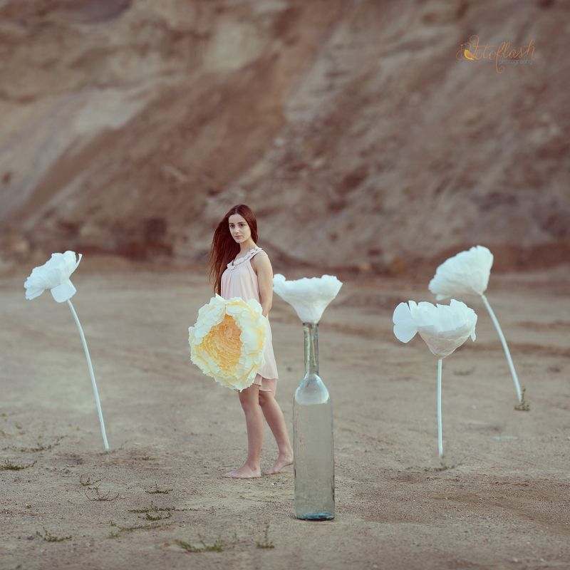 girl, portrait, nature, art, fowers, flowering Floweringphoto preview