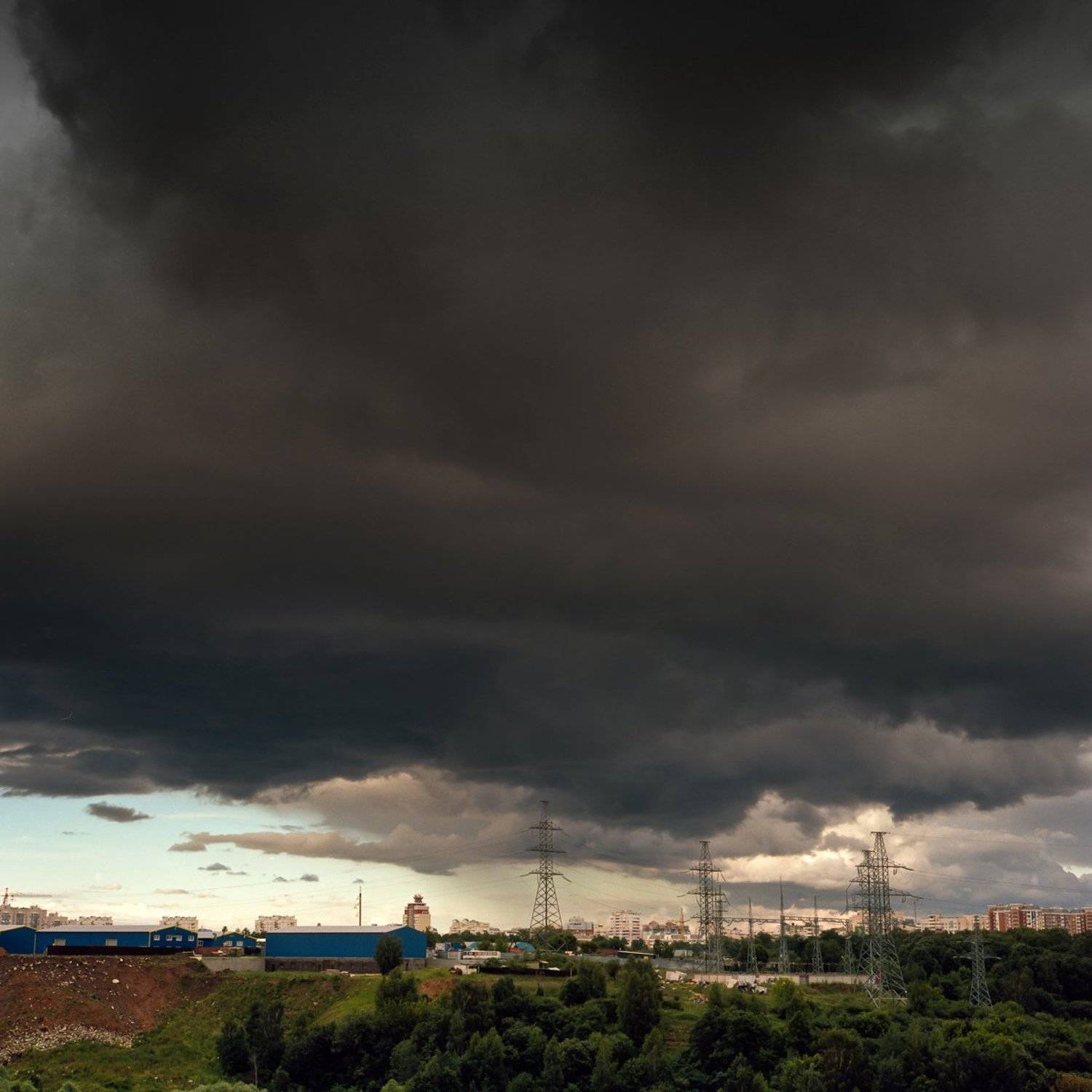 "Грозовая туча.". Автор: Александр Резников гроза.туча., дождь., город., Александр Резников