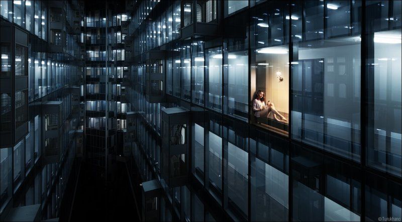 В стеклянном замкеphoto preview