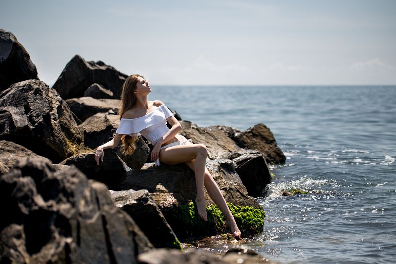 sea, sun, beach, water, rocks, girl, beautiful, sexy, summer, rest, travel, hot photo preview