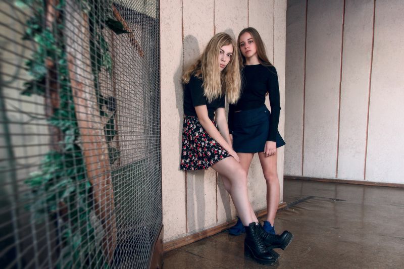 models,creative,art,magazine,style,girls,beautiful,clothing,color,great,young,sex,fashion,модели,мода,стиль,девушки,портрет,цвет Indoor stylephoto preview