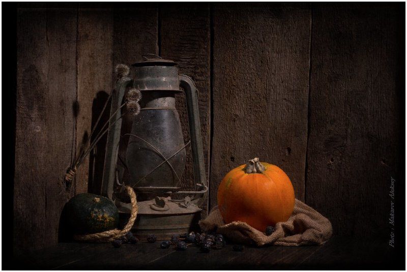 Старый фонарьphoto preview