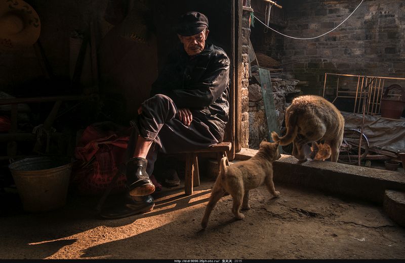  старик  жизни  оставленных 留守老人的生活photo preview