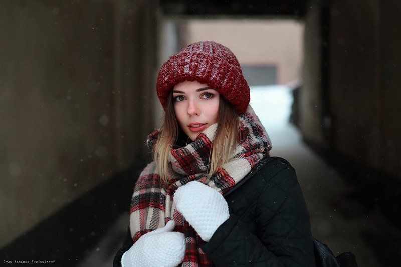 portrait, girl, winter, snow, face, pretty, attractive, snowfall, outdoors, photoshoot photo preview