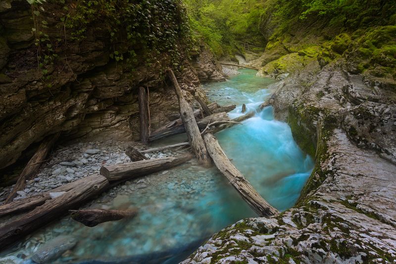 Бурные реки кавказаphoto preview