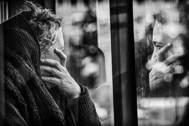 mirrored, portrait, bw ... фото превью