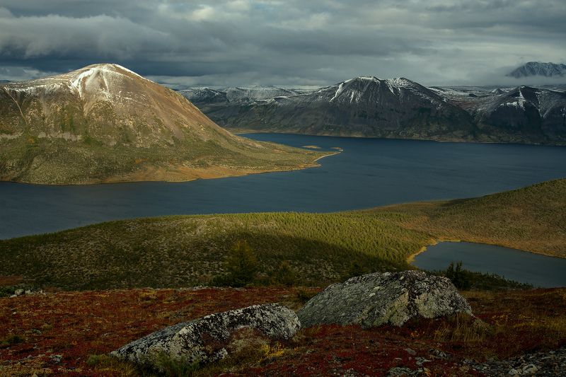 магаданская область, озеро малык, осень, горы Осень на озере Малык.photo preview