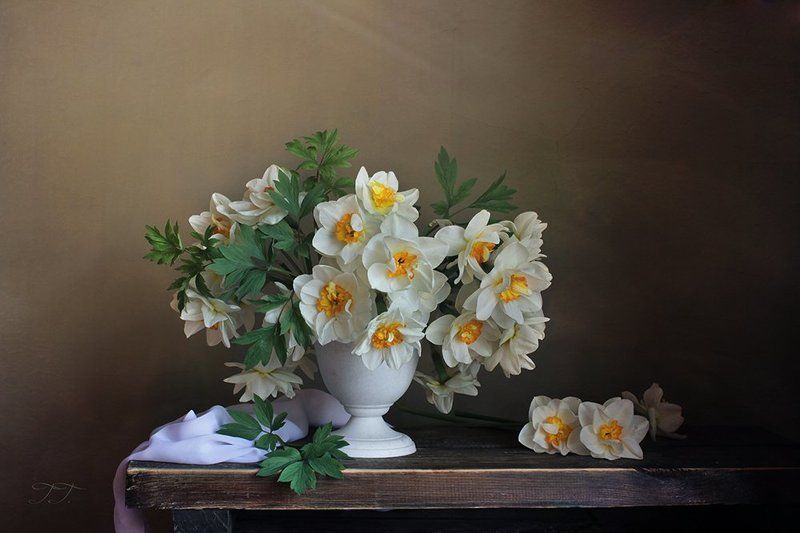 НАРЦИССЫ фото превью