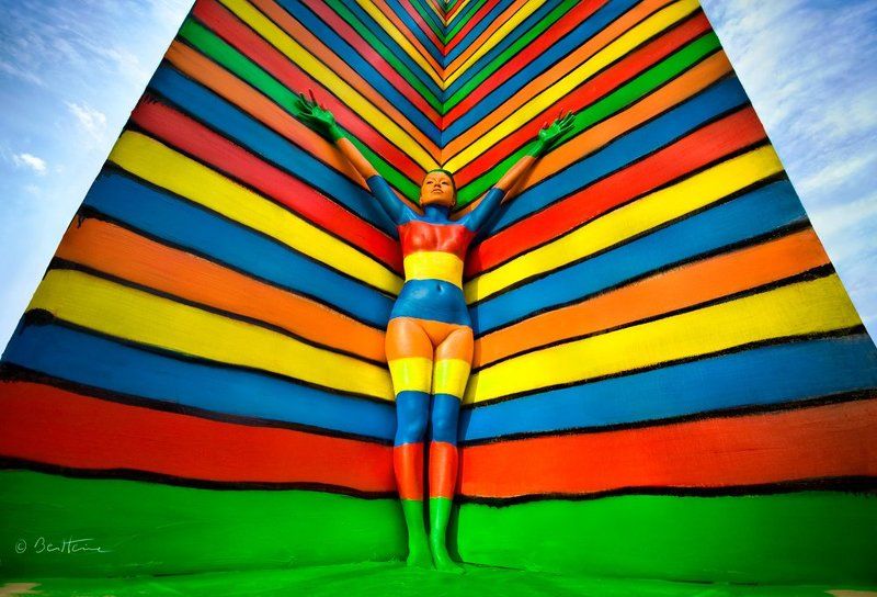 carolinemadison, art , fineart, bodypainting, beauty, colorful, acrylic, painting, model, concepyual, artistic , creative , belgium Flesh & Acrylicphoto preview