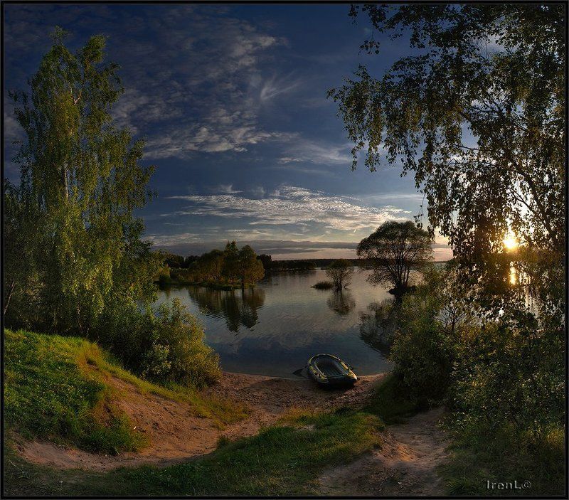 тёплый летний вечерphoto preview