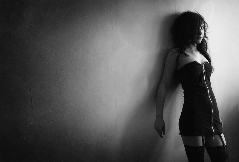 девушка, тени, свет remember mephoto preview